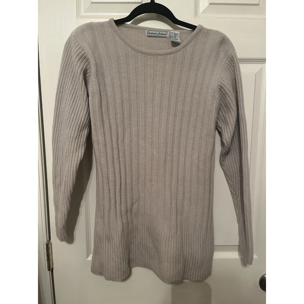 Stephanie Andrews Medium Beige Lambs Wool and Angora Rabbit Hair Sweater Vintage